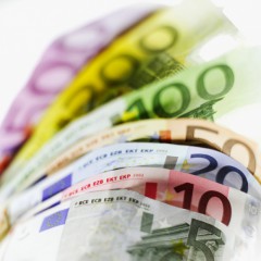Niente tasse per chi guadagna meno di 12.000 euro all'anno
